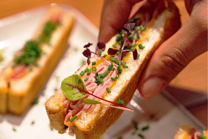 10+ tastings Gourmet Food & Wine Tour in the Heart of Paris - Pralus: finish with a famous family brioche