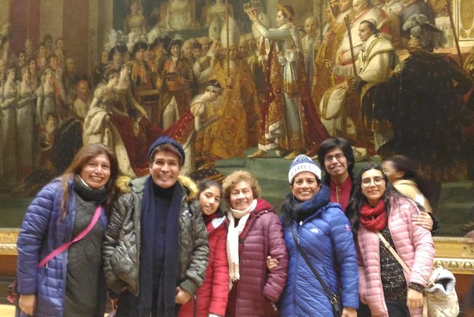 1h30 - Louvre Highlights optional 'families with kids' - Eng/Esp - Physical demands and family fit