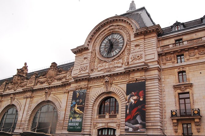 1h30 Orsay Masterpieces for adults - optional "families & kids" - Entering Musée d’Orsay and getting oriented