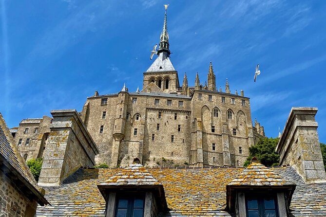 2-day Private Mont Saint-Michel, 3 Loire Castles, D-Day Express - Chenonceau: the most graceful stop