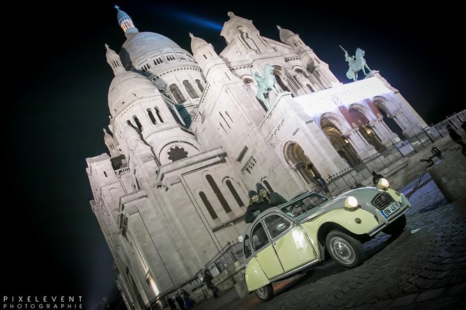 2CV tour by night - Champs-Élysées and the Arc de Triomphe