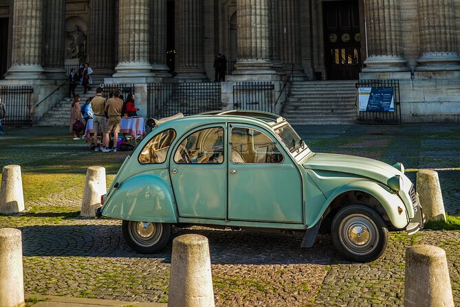 2H Discovery Tour of Paris in 2CV CITROEN - Trocadéro and the Eiffel Tower views