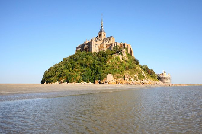 3 Days Trip to Normandy, Loire and Mont Saint Michel from Paris - Meals, Free Time, and Hotel Nights