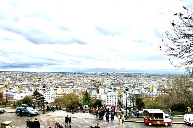 5 Hour Walking Tour in Paris with Licensed Guide - Montmartre and Sacré-Coeur: the strongest opening