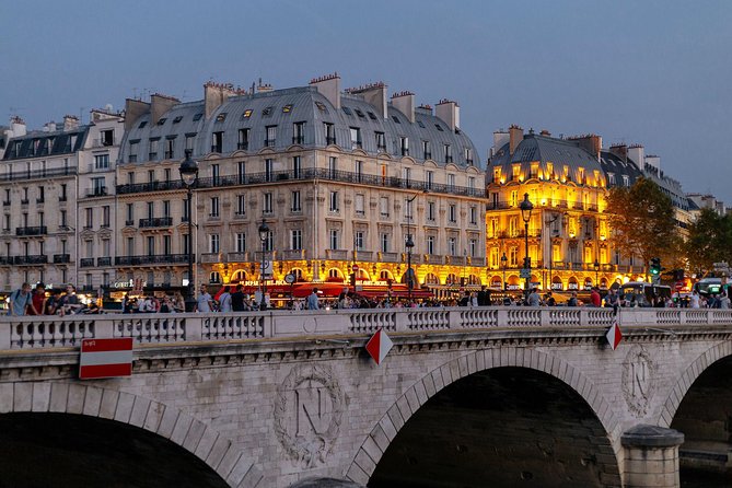 A Magical Evening in Paris With Locals: PRIVATE City Walking Tour - How flexible is the private format?