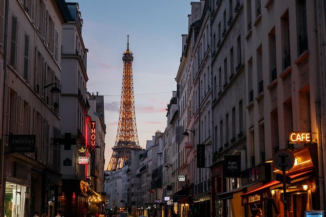 A Magical Evening in Paris With Locals: PRIVATE City Walking Tour - What the price means for your party