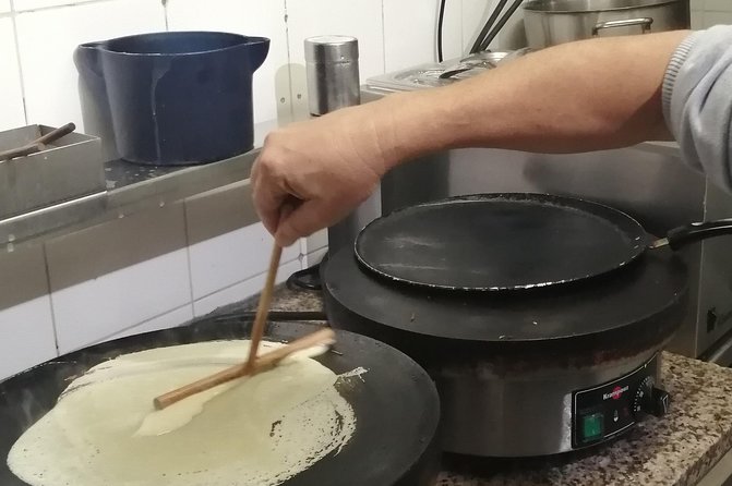 Amazing Sweet Crêpe Cooking Class Paris - Key points at a glance