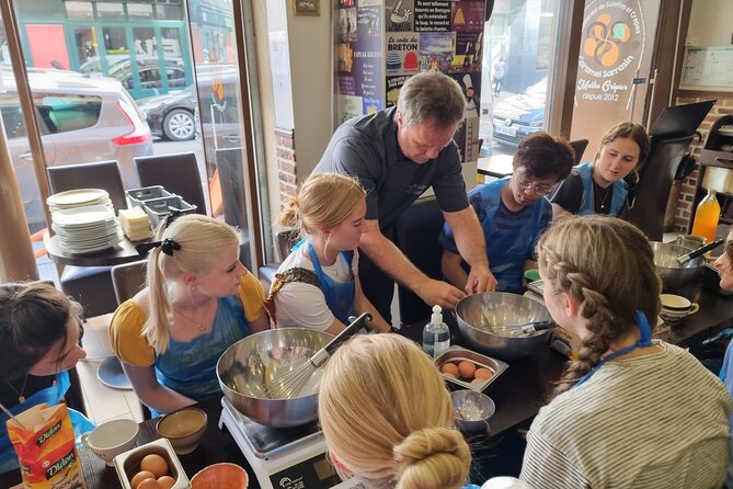 Amazing Sweet Crêpe Cooking Class Paris - From batter to the professional billig