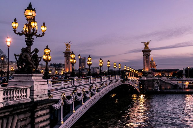 Bastille's Architecture & Artisans Self-Guided Walking Tour - Reading old Paris at Passage du Chantier