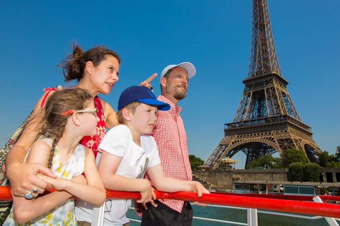 Bateaux Mouches Sightseeing Cruise on the Seine River in Paris - The Louvre from the water