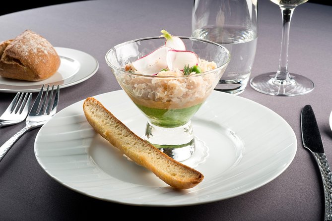 Bateaux Parisiens Seine River Gourmet Dinner & Sightseeing Cruise - A glass-canopy boat built for sightseeing