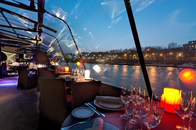Bateaux Parisiens Seine River Gourmet Dinner & Sightseeing Cruise - Live music and the feel of the evening