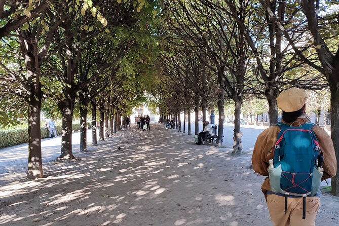 Best Bits of Paris: 40 Favorites Small-Group Walking & Metro Tour - A lunch break in the Latin Quarter