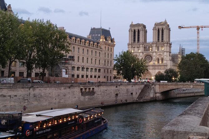 Best Bits of Paris: 40 Favorites Small-Group Walking & Metro Tour - Arc de Triomphe and the Champs-Élysées