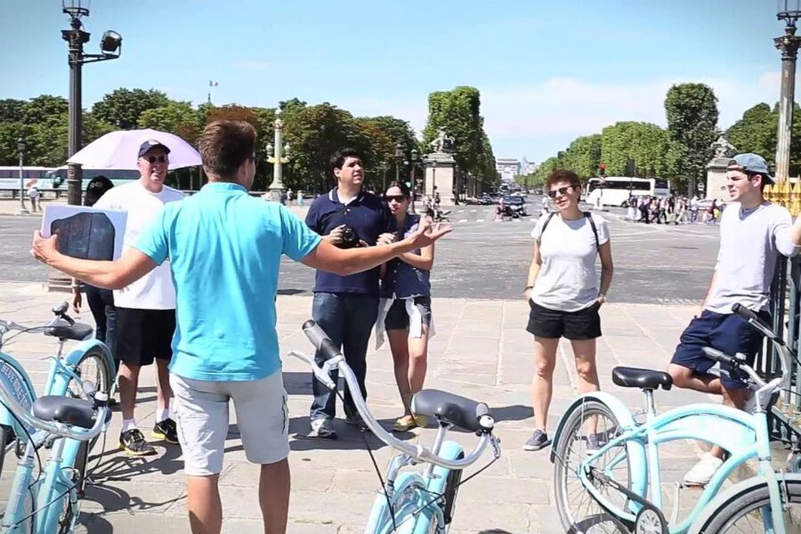 Best of Paris Bike Tour - Pont Alexandre III and the grand Paris of monuments