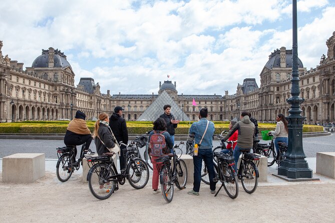 Best of Paris Small Group E-bike Guided tour (w/ optional Cruise) - Choosing the Optional Seine Cruise