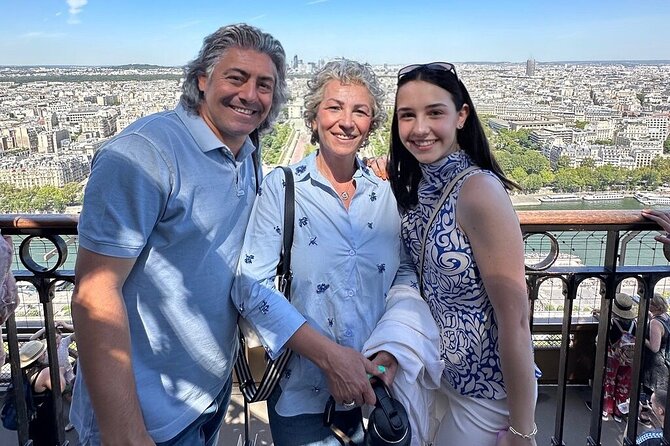 Best of Paris Tour with the Louvre, Eiffel Tower & Notre Dame - The Latin Quarter gives you time to eat