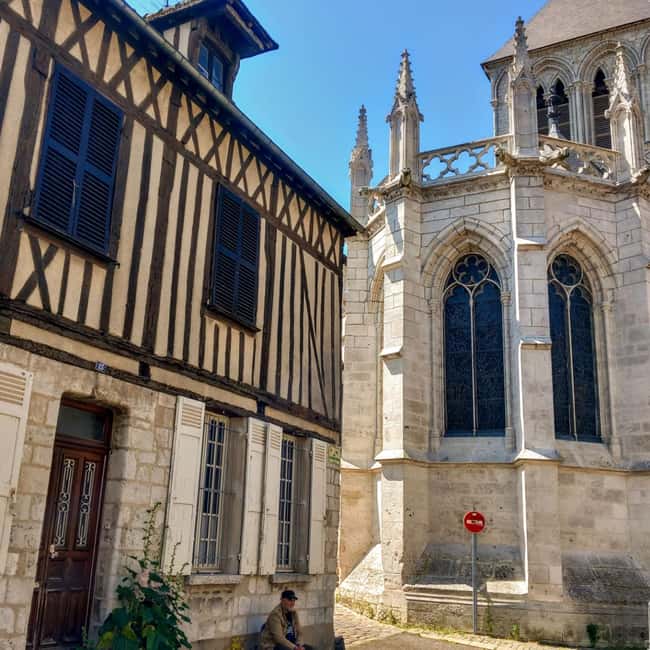 Bike tour from Vernon to Giverny with local guide - Key points at a glance