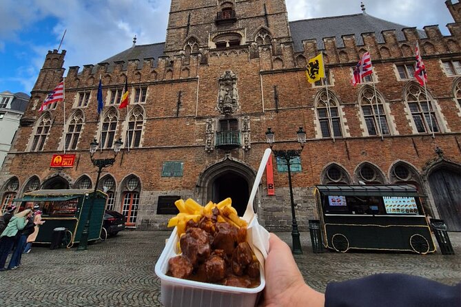 Bruges Guided Day Tour from Paris with Canal Cruise - Canal cruise from April through November