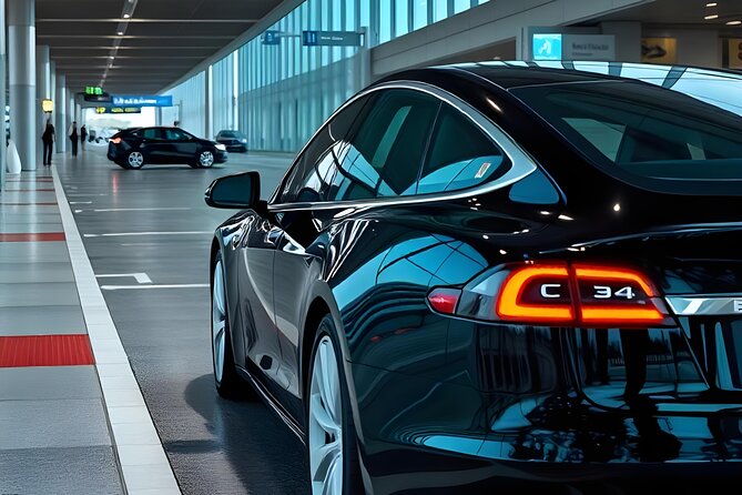 Budget airport transfer: Paris ⇄ CDG - Choosing between a sedan and a van