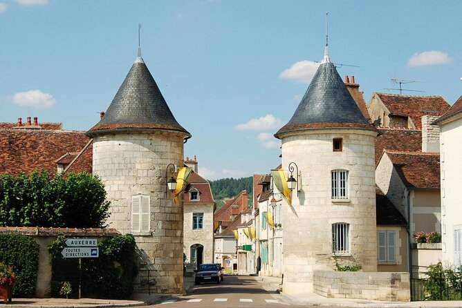 Burgundy Wine & Cheese Tasting Private Day Trip 15 glasses - Key points at a glance