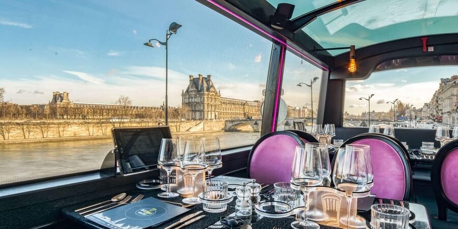 Bus Toqué Champs Elysées Tour w/ 3-Course Dinner & Champagne - The small-group format and the feel of the evening