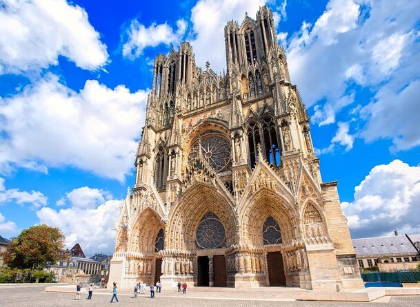 Champagne Private Tour Veuve Clicquot Tasting from Reims Epernay - Key points to know before booking