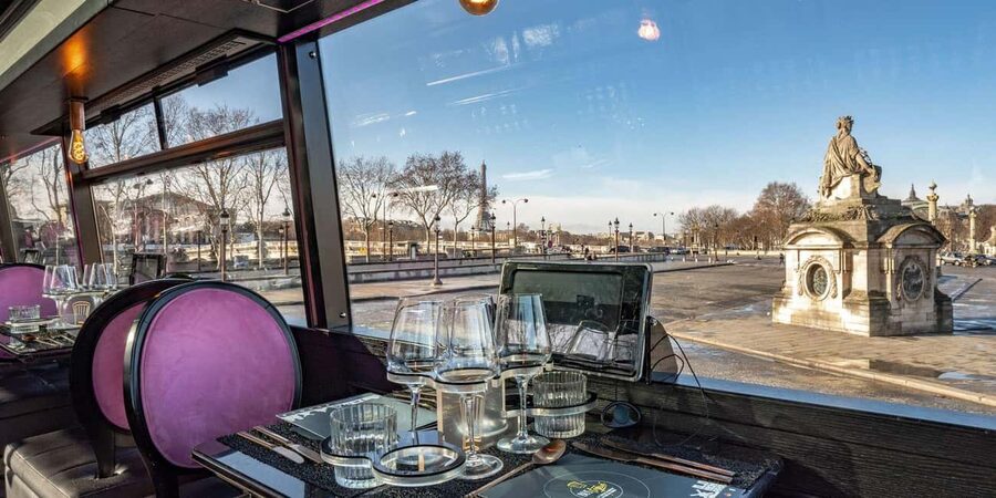 Champs Elysées Bus Toqué Lunch w/ a Glass of Champagne - Key points to know before booking