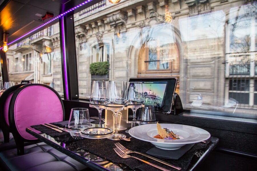 Champs Elysées Bus Toqué Lunch w/ a Glass of Champagne - Practical details that can make the ride better