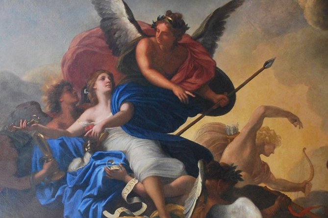 Chateau of Fontainebleau and Vaux le Vicomte 9-Hour Private Tour - A real lunch break in Fontainebleau