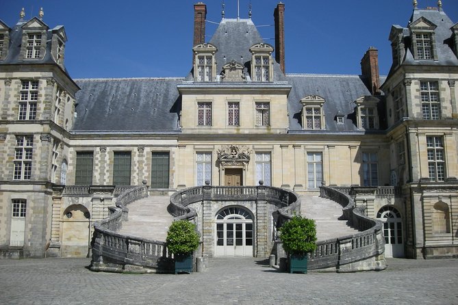Chateau of Fontainebleau and Vaux le Vicomte 9-Hour Private Tour - Fontainebleau: royal rooms and Napoleon’s home