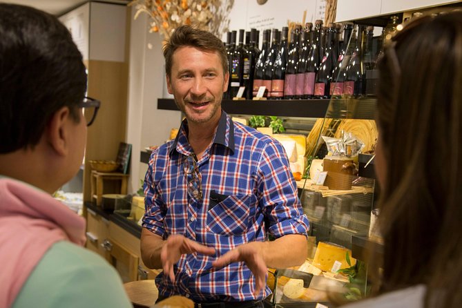 Cheese and Wine Tasting in the Latin Quarter with Chef Alex - Six cheeses with a clear tasting order