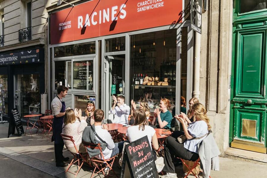 Cheese & Wine Tasting in Montmartre with Local Cheesemonger - Five French wines show why pairing matters