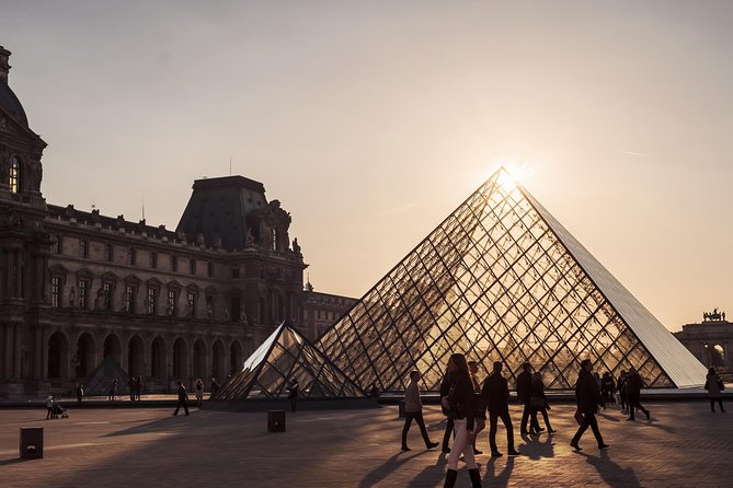 Closing Time at the Louvre: The Mona Lisa at her Most Peaceful - The Louvre foundations explain the palace
