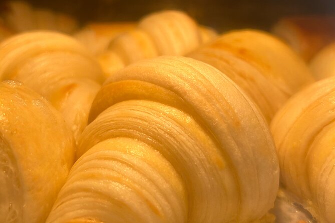 Croissants and pains au chocolat with a pastry chef in Paris - Lamination is the heart of the class