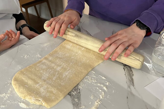 Croissants and pains au chocolat with a pastry chef in Paris - The first lesson: dough, butter, and patience