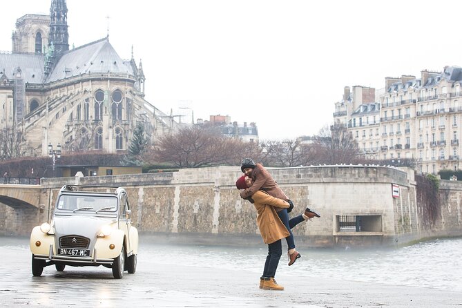 Discover Paris with a Local in his Unique Vintage Car - Why the old 2CV changes the Paris sightseeing experience
