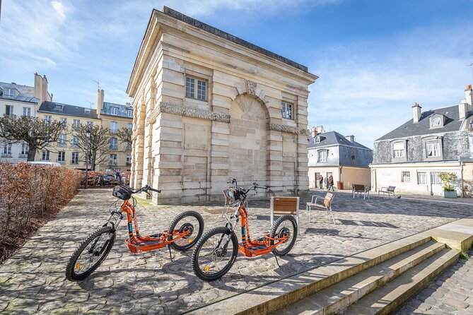Discover Versailles on electric 2-wheelers (Yes to PRM) - From cycle tracks into the 600-hectare park