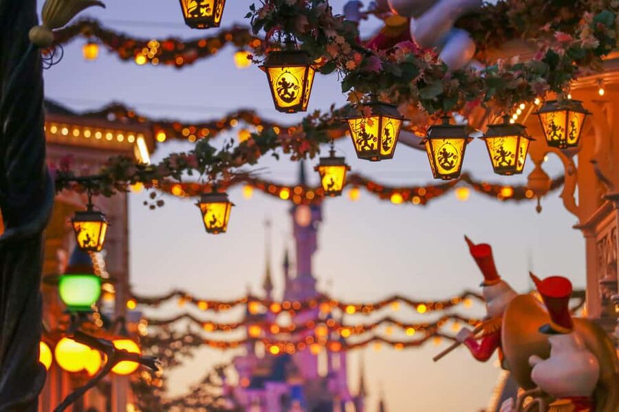 Disneyland® Paris 1-Day Ticket - Getting from Paris to the resort