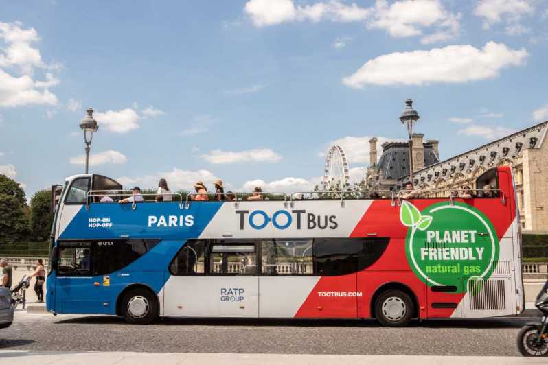 Disneyland Paris: Bus Sightseeing Tour in Paris - Starting at the Eiffel Tower