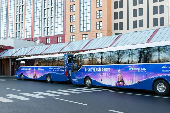 Disneyland® Paris Express Shuttle with Admission Ticket from Central Paris - Finding the entrance and starting your park day