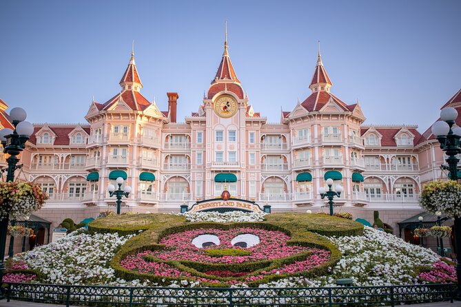 Disneyland® Paris Parks Admission Tickets - What the mobile ticket does, and what it does not do