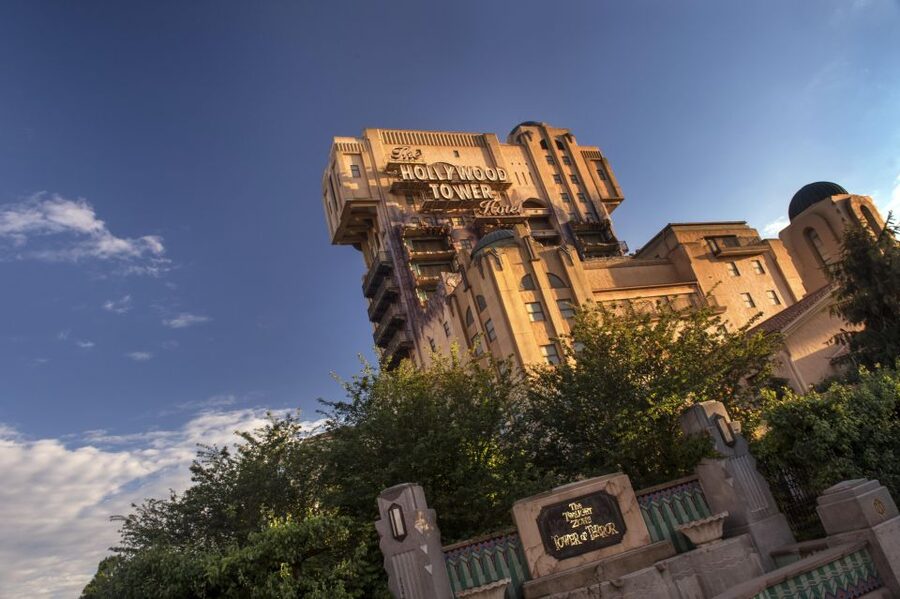 Disneyland® Paris Tickets for Train and Parks - The best day plan for families