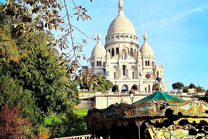 Drawing workshop / creative notebook during an unusual walk in Montmartre - The walking effort and group size