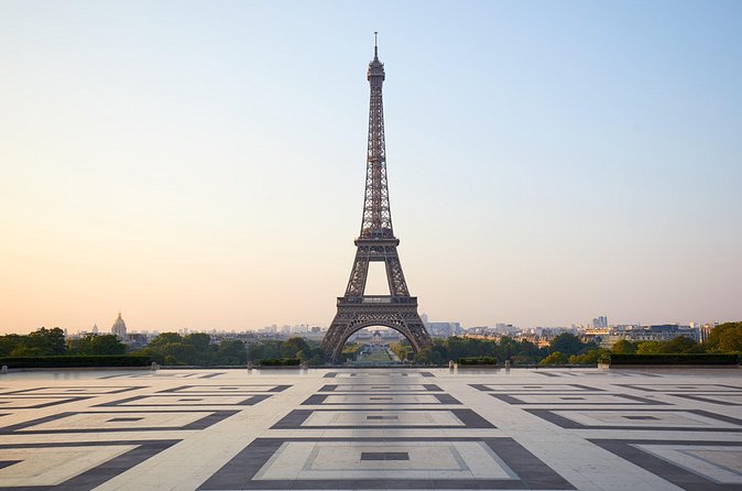 Eiffel Tower Access to Summit with Host - Reaching the summit for the widest views