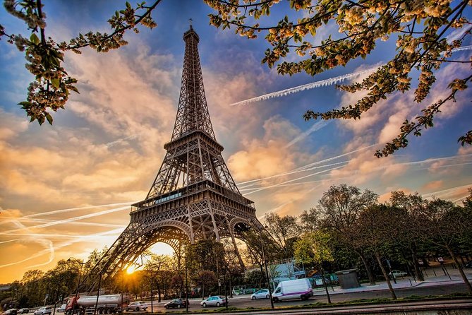 Eiffel Tower Dedicated Reserved Access Top or 2nd floor by lift - What you can see from 114 meters