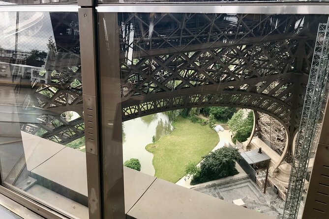 Eiffel Tower Summit Semi-Private Guided Tour - How much value do you get for $166.22?