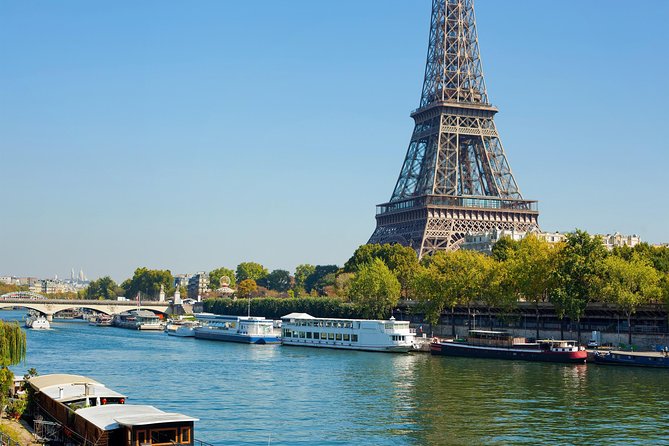 Eiffel Tower Tour by Lift and Seine Cruise - Meeting your guide near the Eiffel Tower