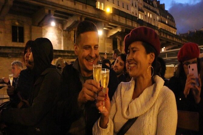 Eiffel Tower Tour & River Cruise with Summit Option - Finding the boat without a last-minute sprint