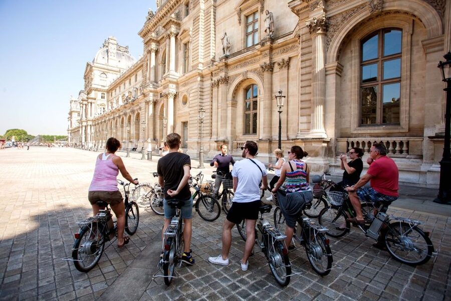 Electric Bike Tour of Paris’ Hidden Gems - Climbing toward Montagne Sainte-Geneviève